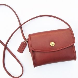 ✨🍒Vintage Coach Chrystie crossbody 9892 in Bordeaux